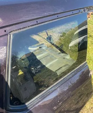 Jeep Grand Cherokee WL Rear side window 3252352532532