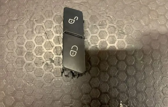 Central locking switch button