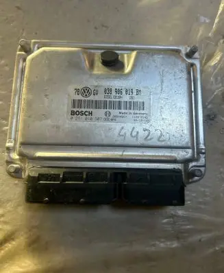 Audi A4 S4 B6 8E 8H Engine control unit/module 038906019BM 28SA4857 0281010307