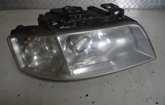 Audi A6 S6 C5 4B Headlight/headlamp
