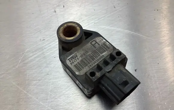 Toyota Corolla Verso AR10 Airbag deployment crash/impact sensor 891730F010 243505686H