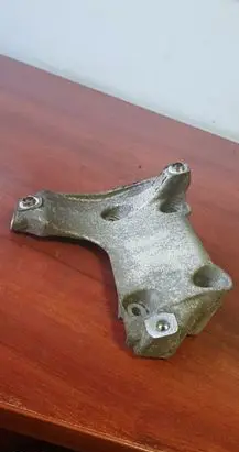 BMW 3 E90 E91 A/C compressor mount bracket 7505980