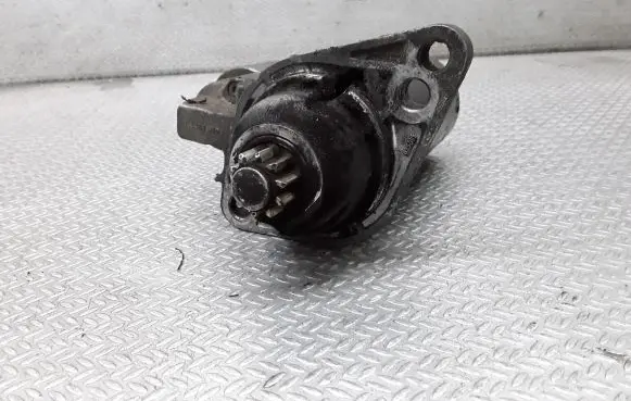 Skoda Octavia Mk2 (1Z) Starter motor 000123012