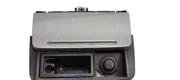 Audi TT TTS Mk2 Ashtray (front) 8J0857951A