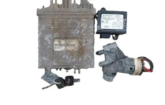 Volkswagen II LT Engine ECU kit and lock set 074906021J