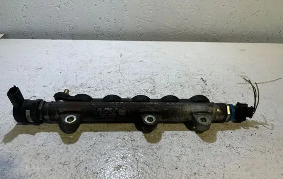 Renault Trafic II (X83) Fuel main line pipe H82426550 680078 0445214