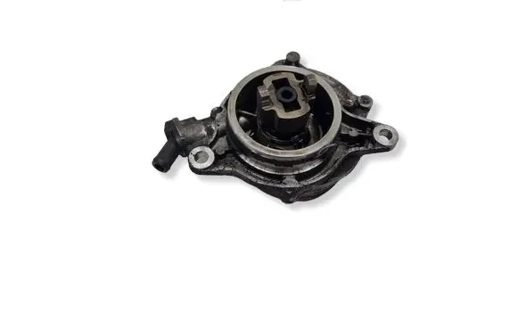 BMW 5 E60 E61 Vacuum pump 7791232
