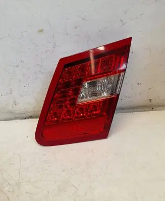 Mercedes-Benz E W212 Tailgate rear/tail lights A2129060458 483524 778004