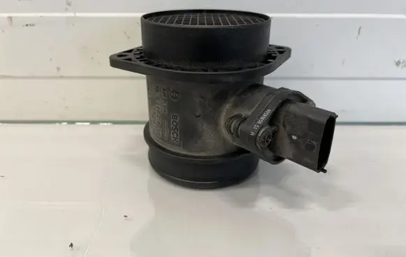 Volvo S60 Mass air flow meter 31342362