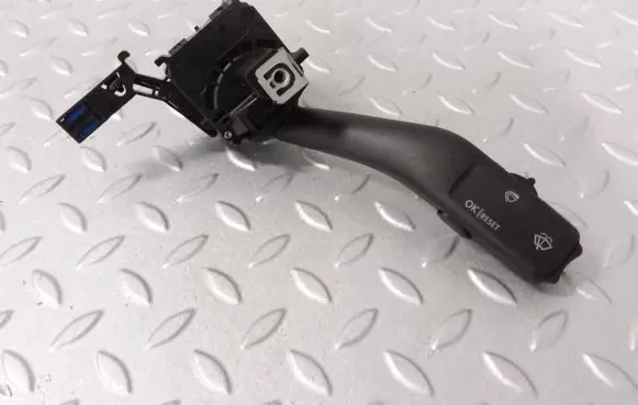Volkswagen Jetta V Wiper control stalk 1K0953519C