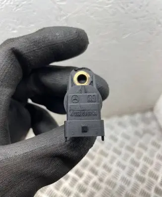 Camshaft position sensor