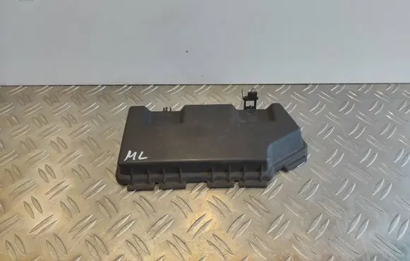 Mercedes-Benz ML W164 Fuse box cover 1645400782