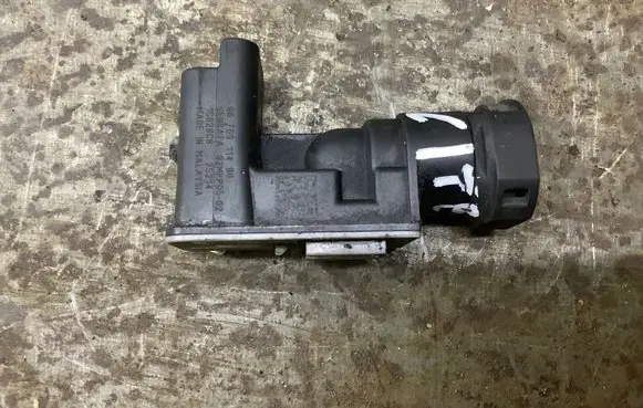 Citroen C4 II Picasso Oil pressure sensor 9676911480 1C628C8 82MPP0502