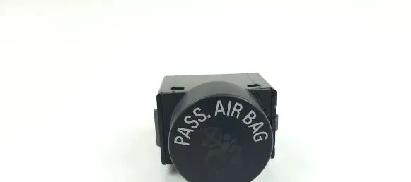 Mitsubishi L200 Passenger airbag on/off switch 8150A006 M3264