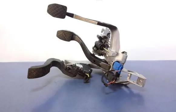 Skoda Superb B5 (3U) Accelerator throttle pedal