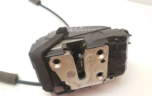 Nissan Navara D23 Front door lock 805014KJ0A