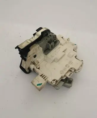 Audi A4 S4 B8 8K Rear door lock PBTGF30