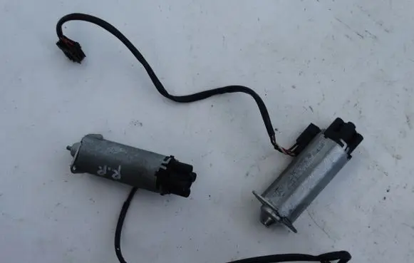 Mercedes-Benz S W220 Seat adjustment motor A2208204342