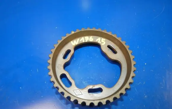 Mercedes-Benz A W176 Timing chain sprocket 