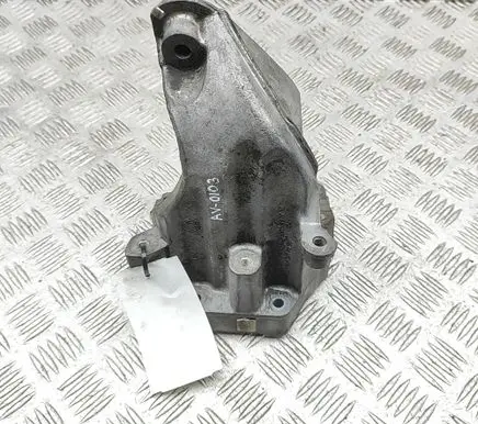Mercedes-Benz Sprinter W906 Engine mounting bracket A6512230004
