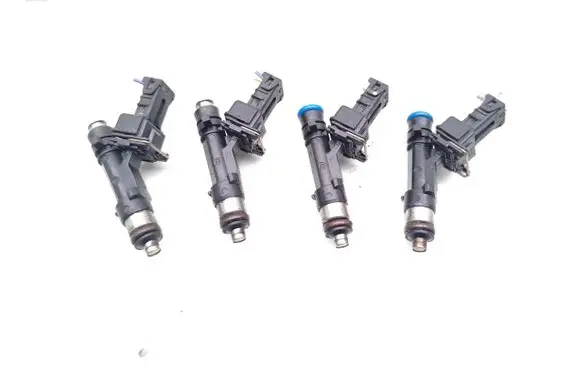 Opel Adam Fuel injectors set 0280158181