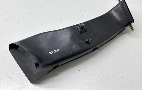 BMW X1 F48 F49 Air intake duct part 51747342491 7342491 18779815