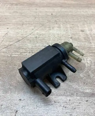 Mercedes-Benz Sprinter W906 Turbo solenoid valve A0091533128