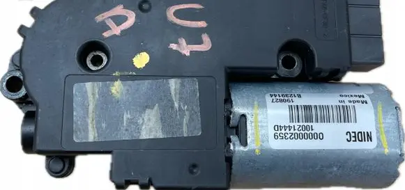 Chrysler Pacifica Sunroof motor/actuator 10021444D