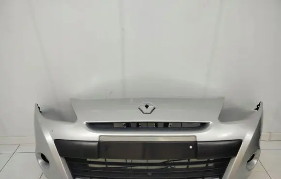 Renault Clio III Front bumper 