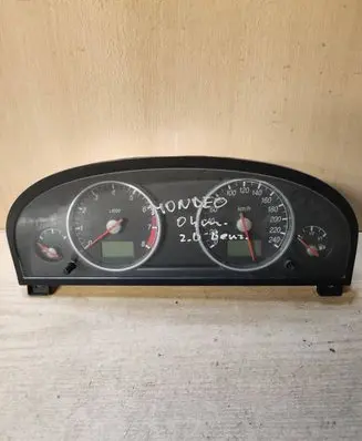 Ford Mondeo Mk III Speedometer (instrument cluster) 44ZU187