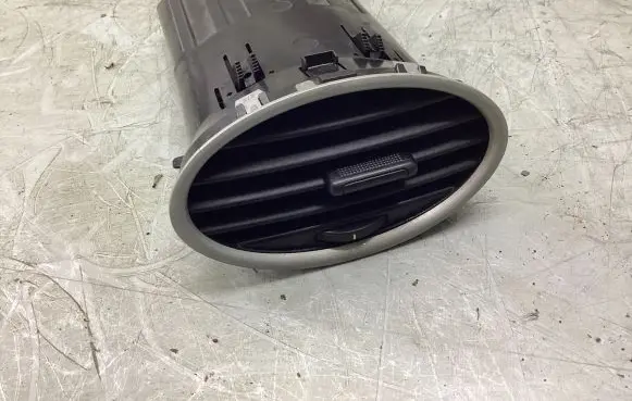 Ford Focus Dashboard side air vent grill/cover trim 6N41A014L21 6N41A01 4M51A014