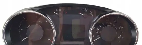 Peugeot 3008 I Speedometer (instrument cluster) 96764646804car