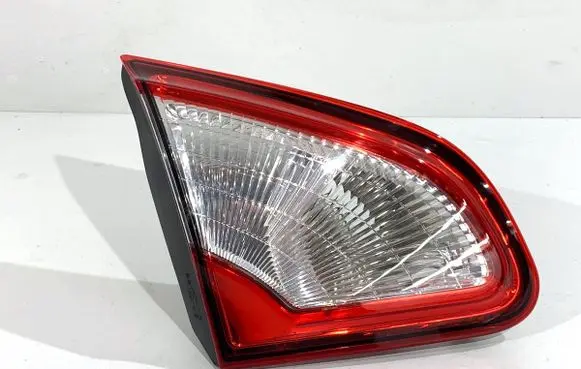 Nissan Qashqai Rear/tail lights 89503189