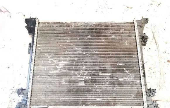Chrysler Town & Country V Coolant radiator 04677755ae 40482a