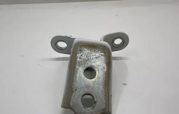 Toyota Hilux VIII Front door upper hinge 