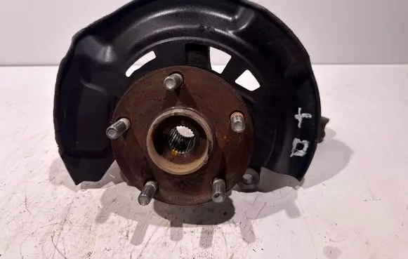 Toyota Prius+ (ZVW40) Front wheel hub