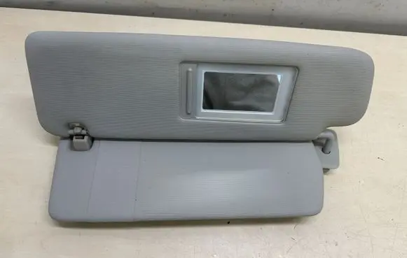 Volkswagen Touareg II Sun visor 7P6857551B 7P6857551