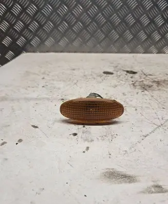 Nissan Terrano Front fender indicator light 