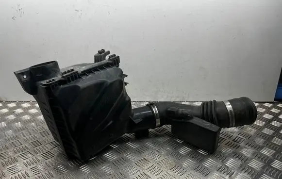 Subaru Outback Air filter box A52AG00 22680AA310 1974002090