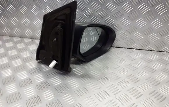 Mazda 2 Front door electric wing mirror E4022683