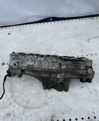 Audi A6 S6 C6 4F Intake manifold 038129713H