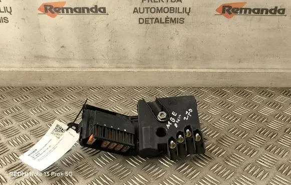 Mercedes-Benz E W211 Battery relay fuse A2115460641