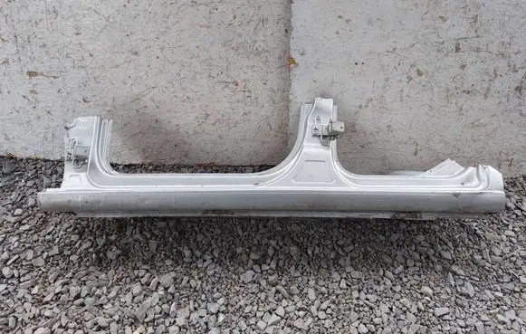 Seat Leon (1P) Sill