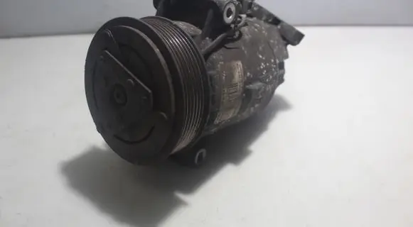 Renault Megane II Air conditioning (A/C) compressor (pump) 04056182058