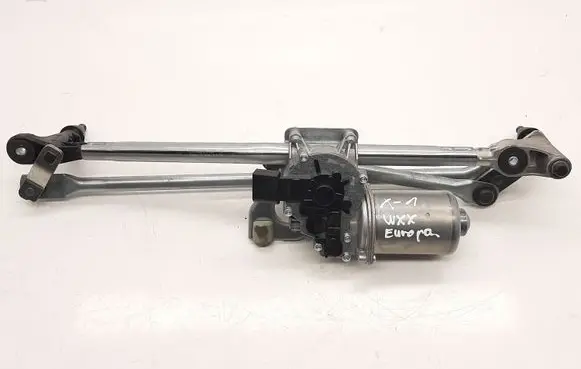 BMW X1 E84 Front wiper linkage and motor 2992465