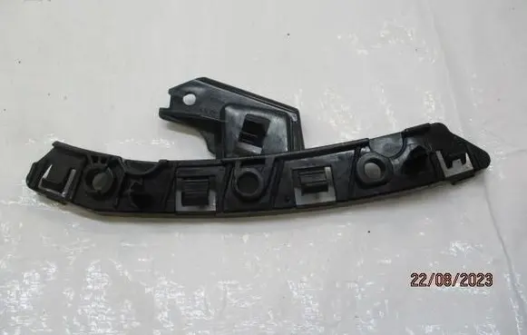 Peugeot 508 II Front bumper mounting bracket 9813646280