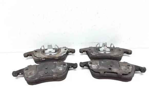 Volvo V60 Brake pads (front) 