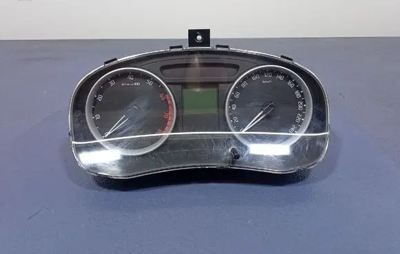Skoda Fabia Mk2 (5J) Speedometer (instrument cluster) 5J0920810B