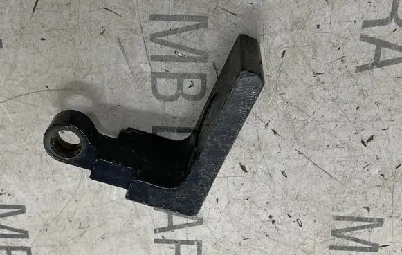 BMW X5 F15 Front door upper hinge 7304994