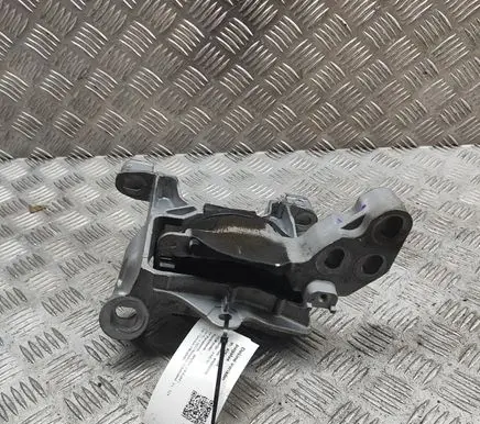 Mazda CX-5 II Engine mount bracket KDRB39060
